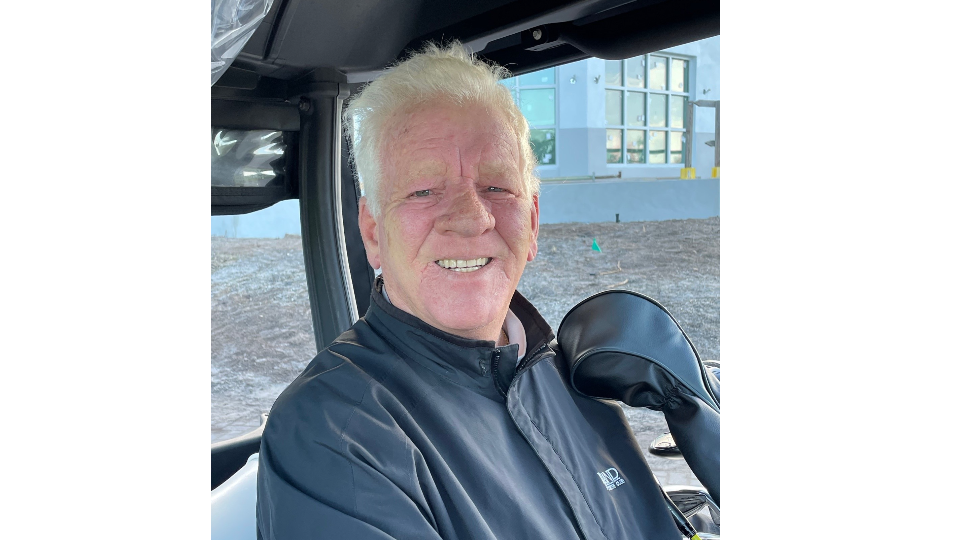 Help Jimmy McKeon Island Country Club Cart-Barn Attendant